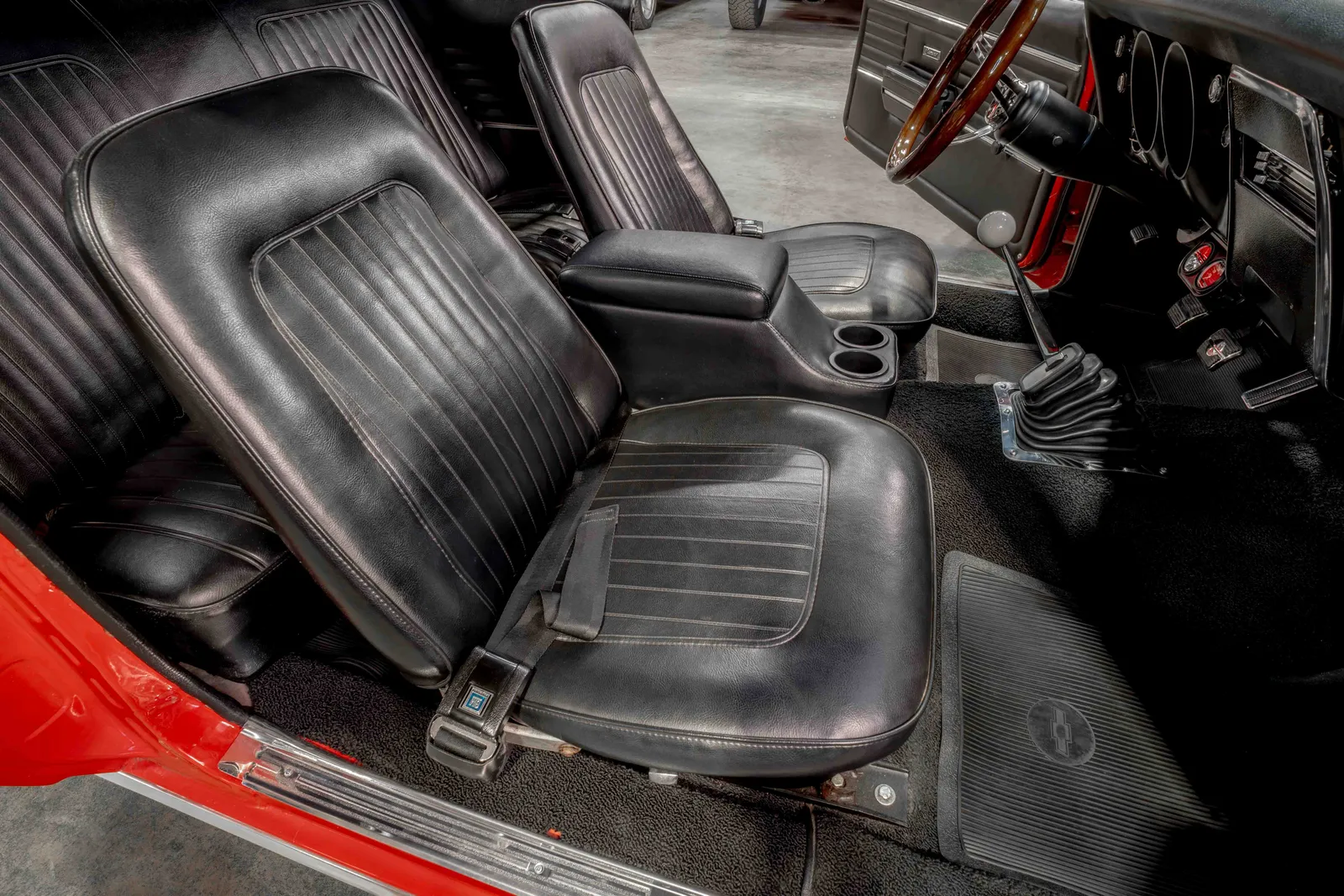 1968-Chevrolet-Camaro-Red-124378N418061-48.jpg